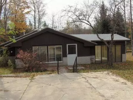 2963 Myrtle Ln, Vanderbilt, MI 49795 photo 2