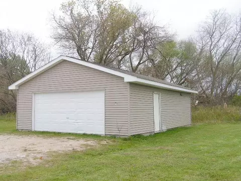 9357 Galbraith Rd, Cheboygan, MI 49721 photo 2