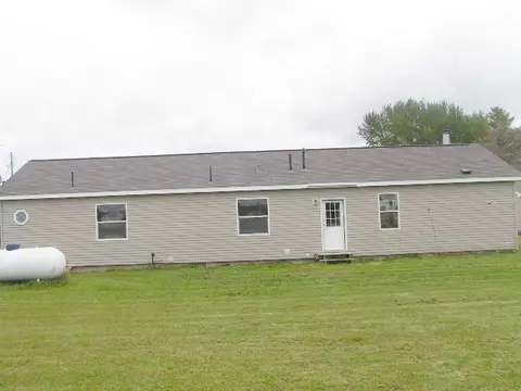 9357 Galbraith Rd, Cheboygan, MI 49721 photo 4