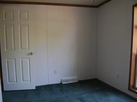 417 S Vine St, Mio, MI 48647 photo 3