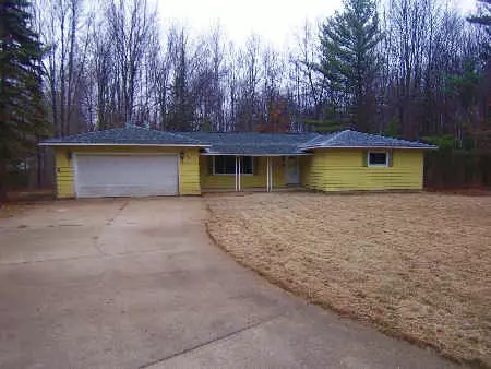 303 Brookside Ct, Roscommon, MI 48653 photo 1