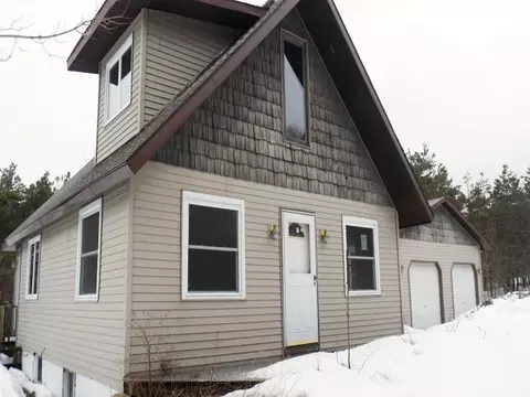 338 E Thumb Lake Rd, Vanderbilt, MI 49795 photo 2