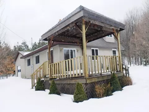 338 E Thumb Lake Rd, Vanderbilt, MI 49795 photo 21