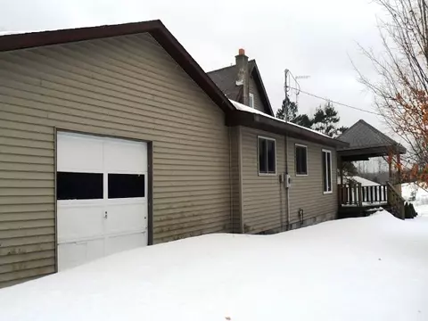 338 E Thumb Lake Rd, Vanderbilt, MI 49795 photo 6