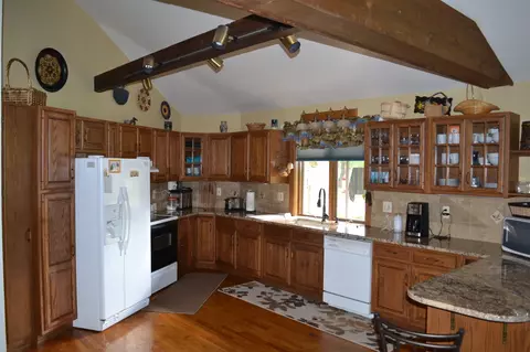 2498 Mcgregor Rd, Vanderbilt, MI 49795 photo 4