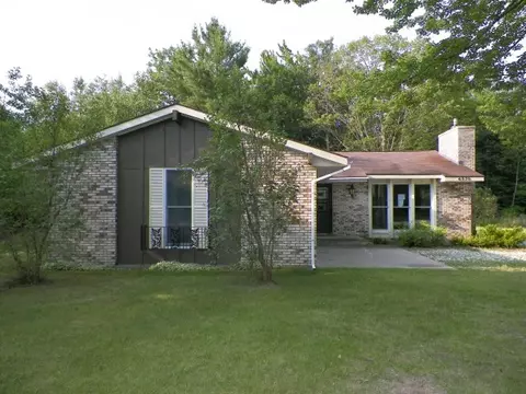 4570 Chickadee Rd, Cheboygan, MI 49721 photo 2