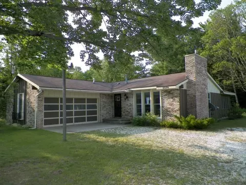 4570 Chickadee Rd, Cheboygan, MI 49721 photo 1