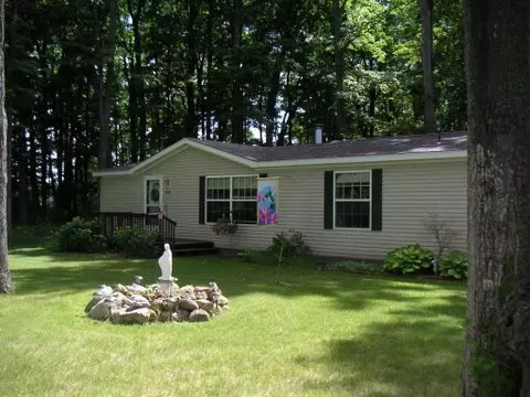 7151 Pheasant Run, Cheboygan, MI 49721 photo 2