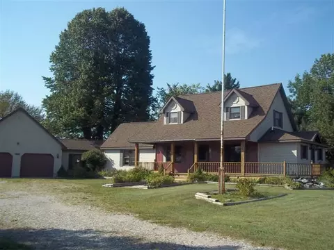5019 M-33, Cheboygan, MI 49721 photo 1