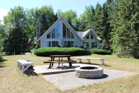 819 Needle Point Dr, Cheboygan, MI 49721 photo 17