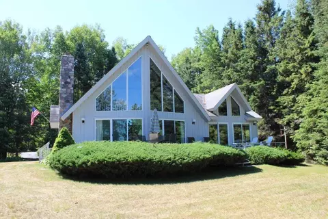 819 Needle Point Dr, Cheboygan, MI 49721 photo 1