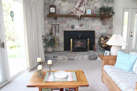 819 Needle Point Dr, Cheboygan, MI 49721 photo 8