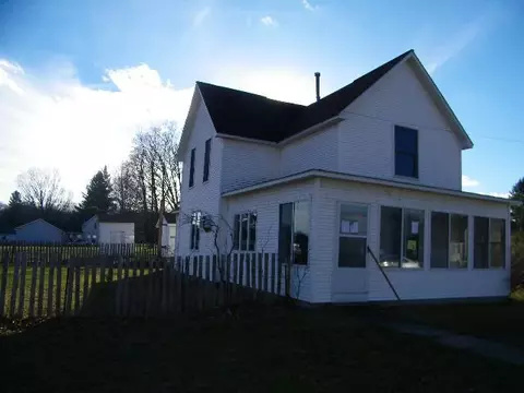 410 W Main St, Vanderbilt, MI 49795 photo 1