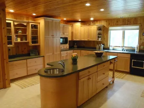 988 Norway Pine Dr, Grayling, MI 49738 photo 3