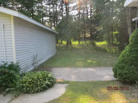 2855 E Spruce Rd, Spruce, MI 48762 photo 2