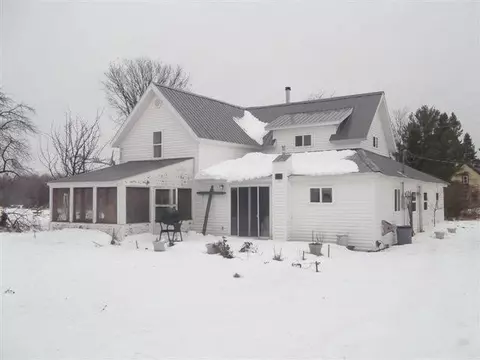 8627 Mentor Rd, Wolverine, MI 49799 photo 3