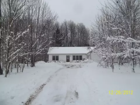 8210 Deerpath, Petoskey, MI 49770 photo 2