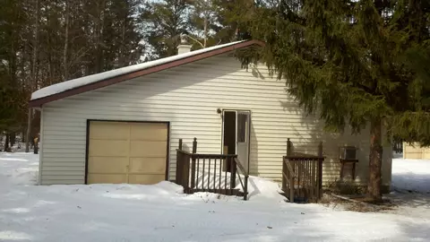 5925 Suzanne Ave, Grayling, MI 49738 photo 2