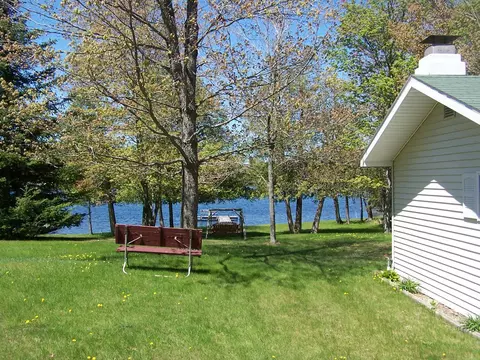 15902 Rose Ln, Wolverine, MI 49799 photo 3