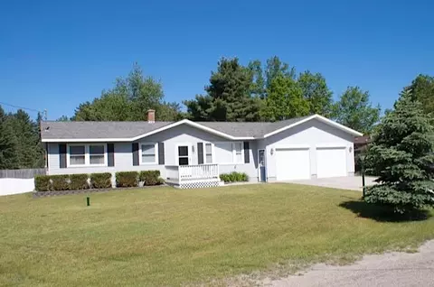 207 Nordic Drive Grayling Mi 49738 Dr, Grayling, MI 49738 photo 2