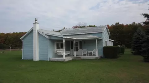 9378 Watson Rd, Wolverine, MI 49799 photo 2