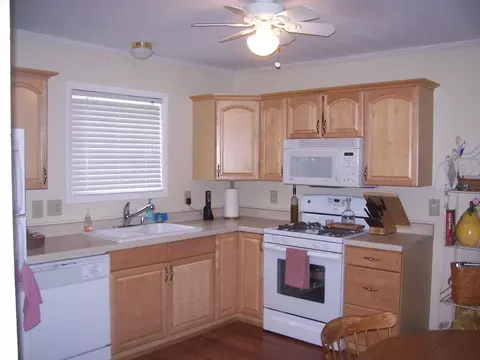 400 Rush St, Petoskey, MI 49770 photo 3