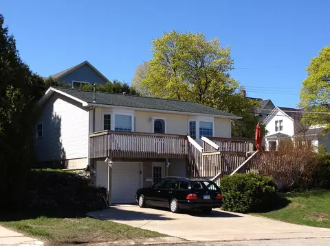 400 Rush St, Petoskey, MI 49770 photo 1