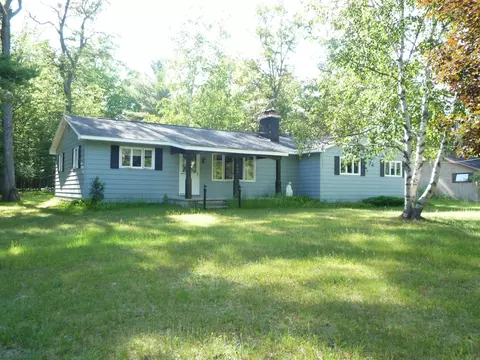 319 Evergreen Dr, Grayling, MI 49738 photo 1