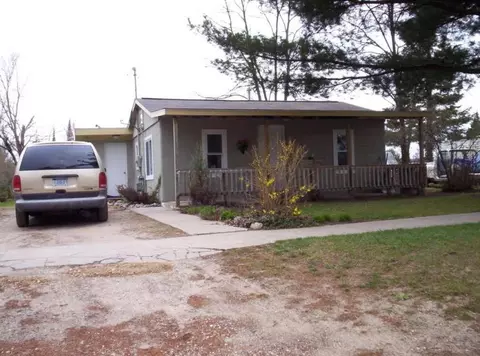 6437 Center St, Frederic, MI 49733 photo 2