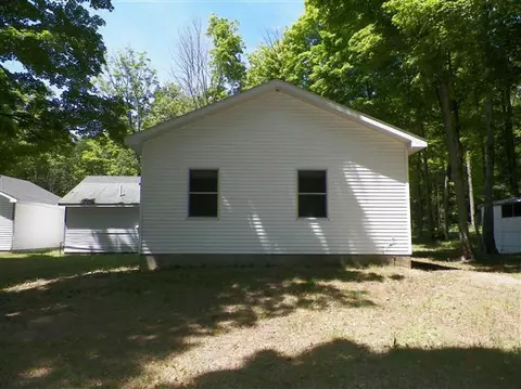 12637 Peters Rd, Wolverine, MI 49799 photo 4