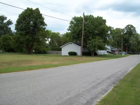 7951 Maple St, Vanderbilt, MI 49795 photo 6