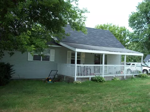 7951 Maple St, Vanderbilt, MI 49795 photo 1