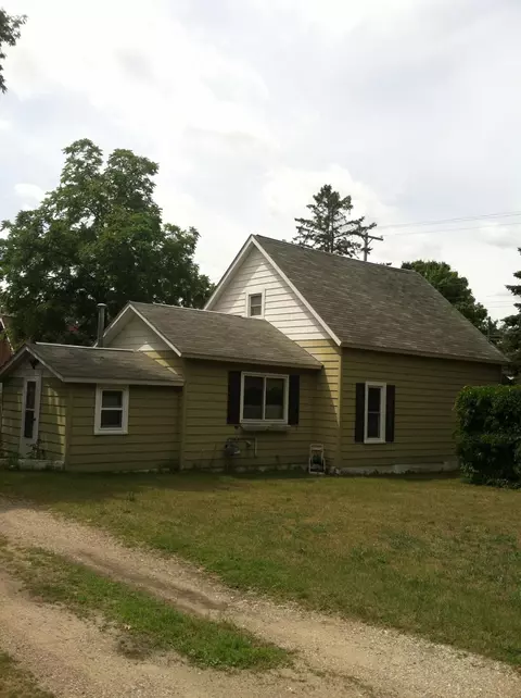 804 Ogemaw St, Grayling, MI 49738 photo 4