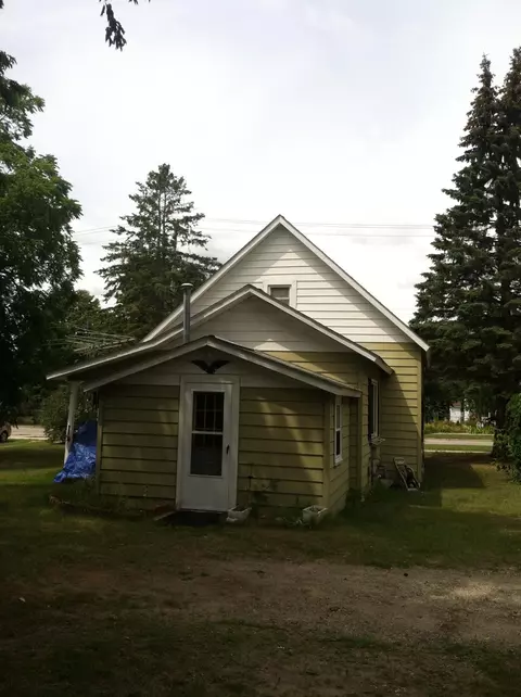 804 Ogemaw St, Grayling, MI 49738 photo 3