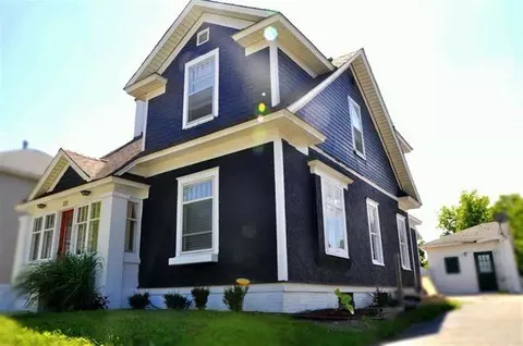 511 Jackson St, Petoskey, MI 49770 photo 1