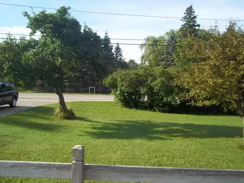 2507 E State St, Cheboygan, MI 49721 photo 5