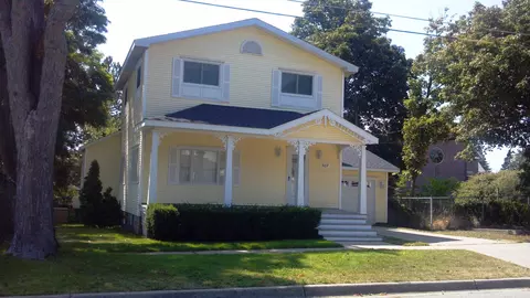 307 Chestnut St, Grayling, MI 49738 photo 2
