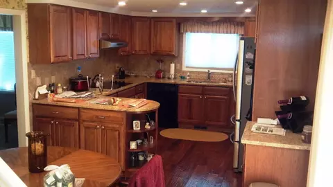307 Chestnut St, Grayling, MI 49738 photo 4