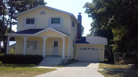 307 Chestnut St, Grayling, MI 49738 photo 1