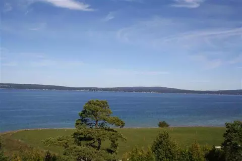 3236 Cliffs Dr, Petoskey, MI 49770 photo 17