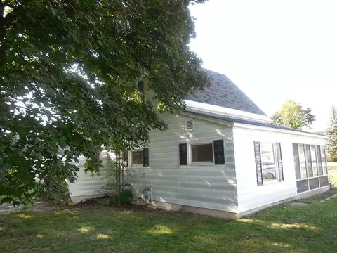 7971 Lincoln St, Vanderbilt, MI 49795 photo 2