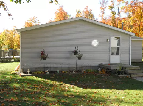 461 Mcgregor Rd, Vanderbilt, MI 49795 photo 12
