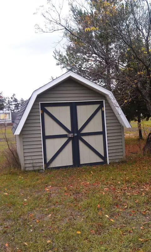 6259 Pells St, Pellston, MI 49769 photo 8