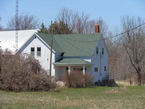 4257 E Black River Rd, Black River, MI 48721 photo 1