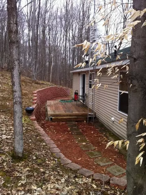 9895 Bradford Dr, Frederic, MI 49733 photo 3