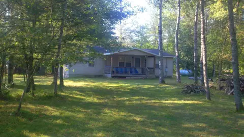 2817 River Park Dr, Grayling, MI 49738 photo 1