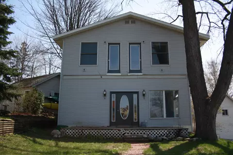 614 E Mitchell, Petoskey, MI 49770 photo 2
