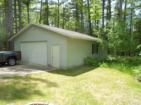 211 Vernor Ln, Grayling, MI 49738 photo 4