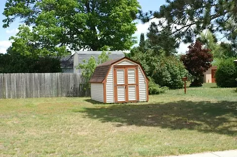 610 Plum Grayling Mi 49738, Grayling, MI 49738 photo 7