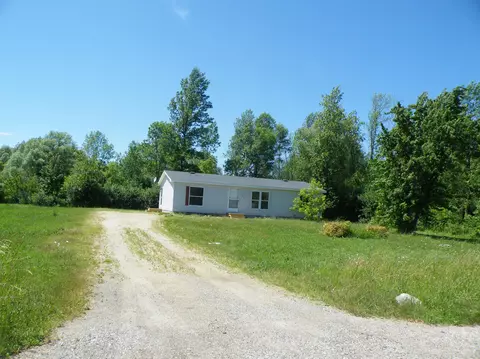 421 N Eastern Avenue Cheboygan Mi 49721 Ave, Cheboygan, MI 49721 photo 2